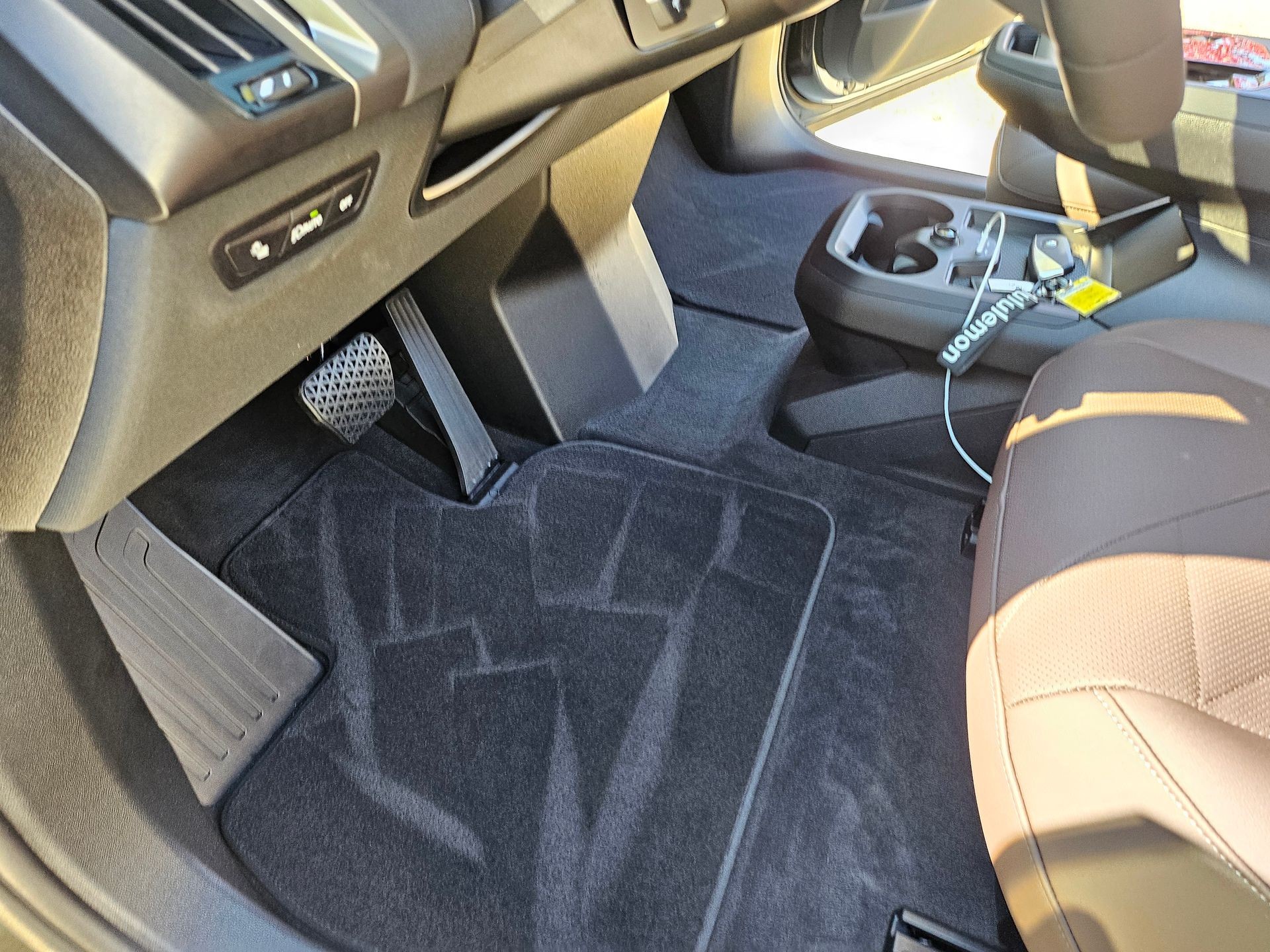Deluxe Interior Detail